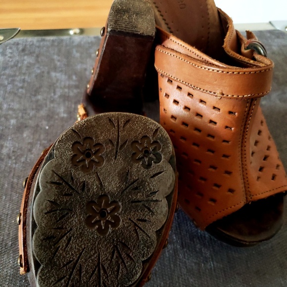 Vintage Pegabo Shoes - Picture 6 of 7